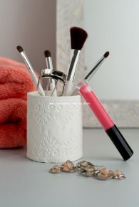 美丽实用的超轻粘土DIY化妆工具收纳筒