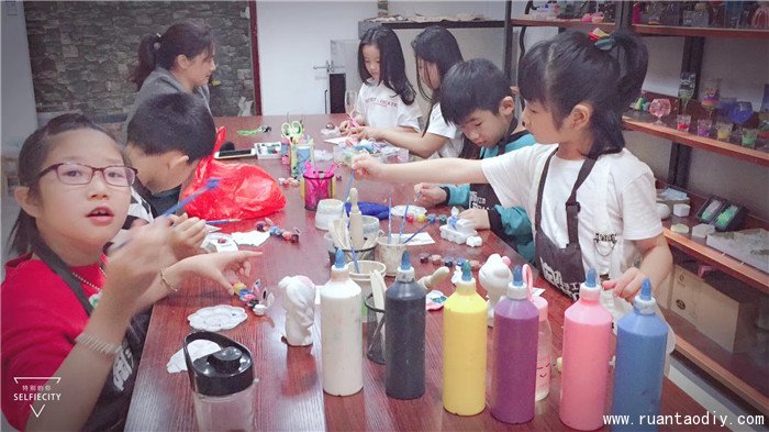 儿童DIY手工坊加盟分享孩子们的愉悦手工时光